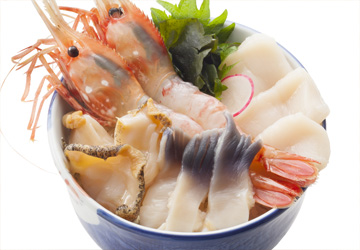 ホッキ貝などの海鮮丼