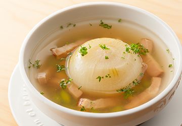 まるごと玉ねぎスープ