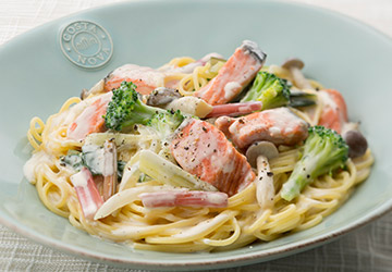 紅鮭のクリームパスタ